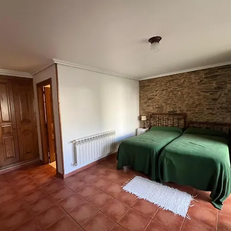 Casa Benaxo Ribeira Sacra * Currelos