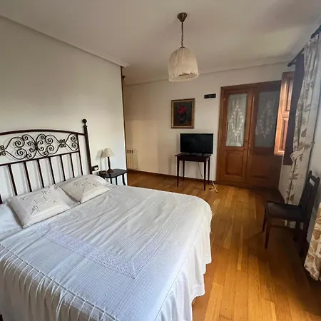 Casa Benaxo Ribeira Sacra Currelos