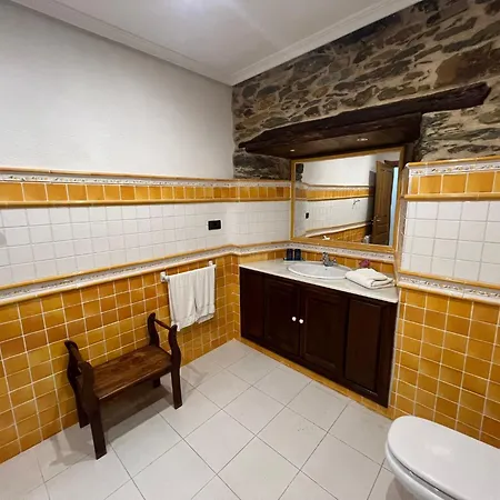 Casa Benaxo * Currelos