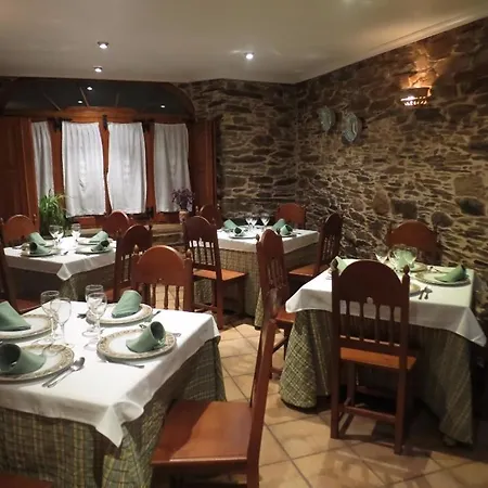 Casa Benaxo * Currelos