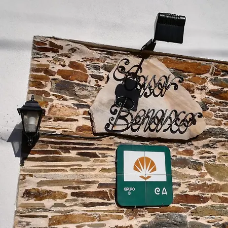 Casa Benaxo Currelos