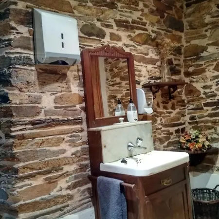 Casa Benaxo * Currelos