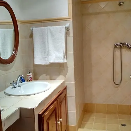 Casa Benaxo Casa rural Currelos