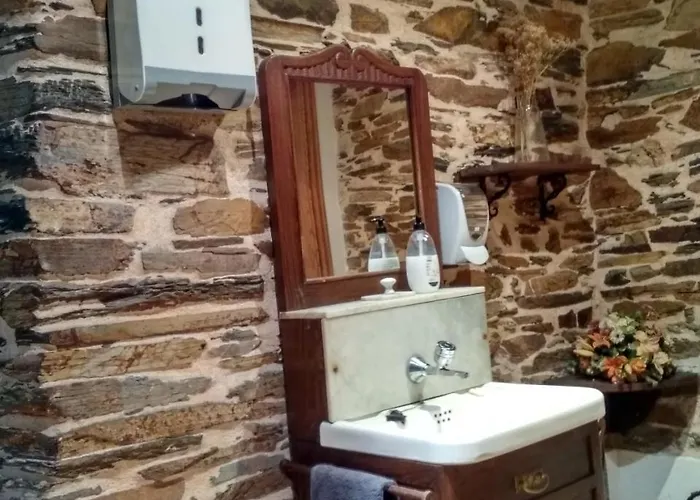 Casa Benaxo * Currelos